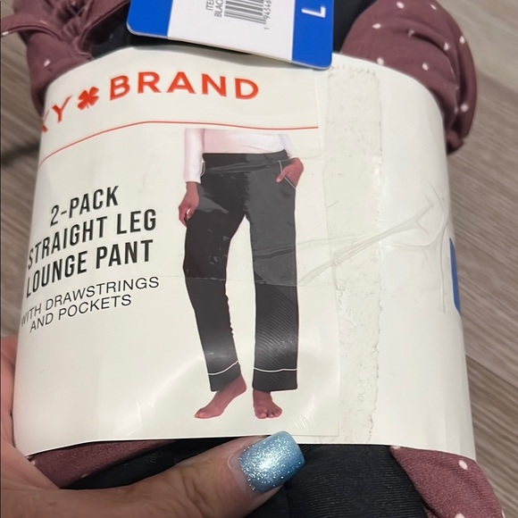 Brand 2-Pack Straight Leg Lounge Pants - Black and maroon with dots - Picture 4 of 6